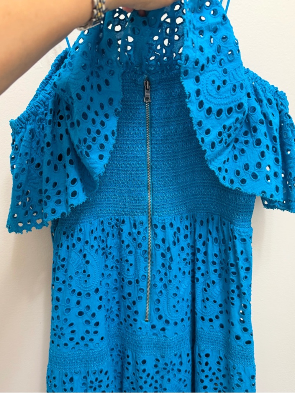 NWT Alice + Olivia Kia Eyelet Ruffle Tiered Maxi Dress in Ocean Blue Size 10 - Picture 6 of 9